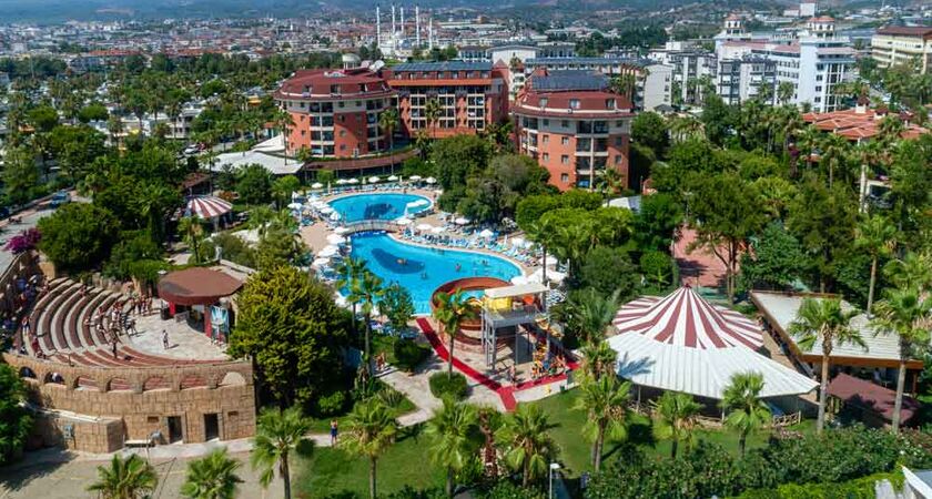 Palmeras Beach Hotel