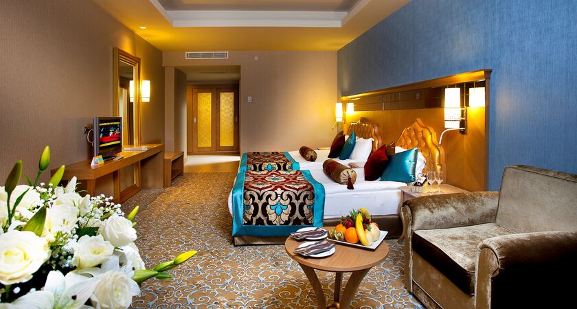 Royal Holiday Palace