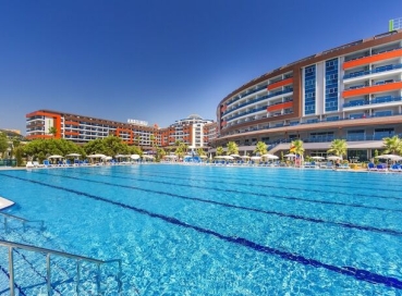 Lonicera World Resort Spa Hotel